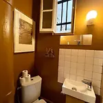 דירה Parishome! Double Balcony, Art & Designer Touches *