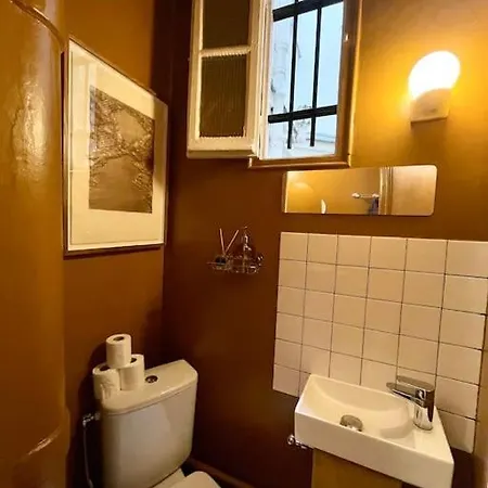 Apartmán Parishome! Double Balcony, Art & Designer Touches *
