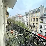 Parishome! Double Balcony, Art & Designer Touches *