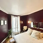 Parishome! Double Balcony, Art & Designer Touches *