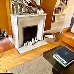 Parishome! Double Balcony, Art & Designer Touches