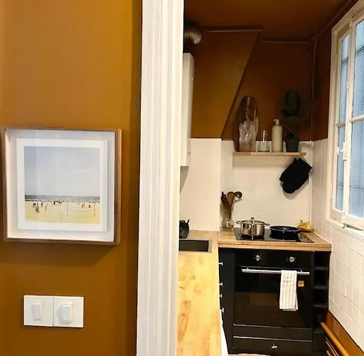 アパート Parishome! Double Balcony, Art & Designer Touches *